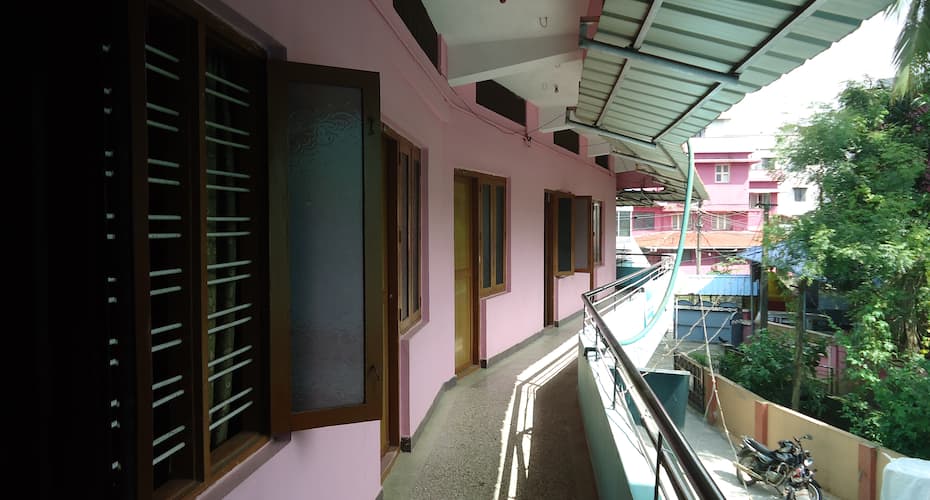 AVM Happy Tourist Home, Palakkad 2